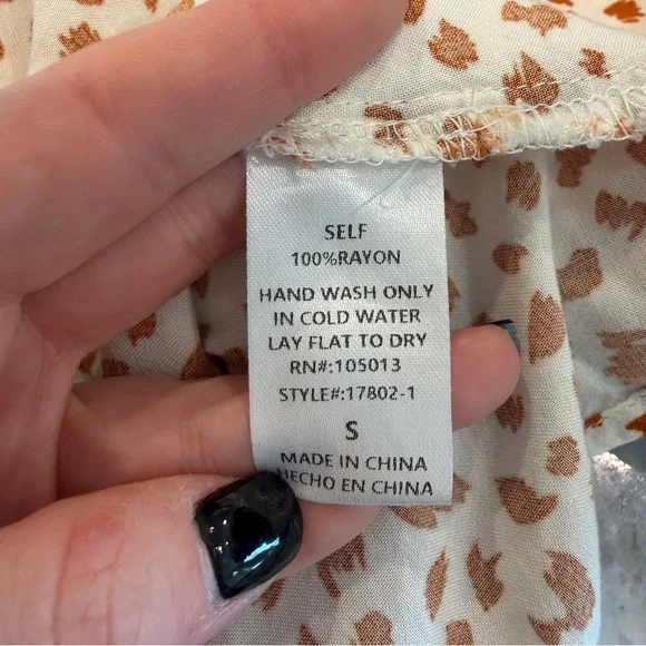 Savanna Jane Boho Multicolor Floral Embroidered Blouse Size Small Bell Sleeves - Picture 7 of 7